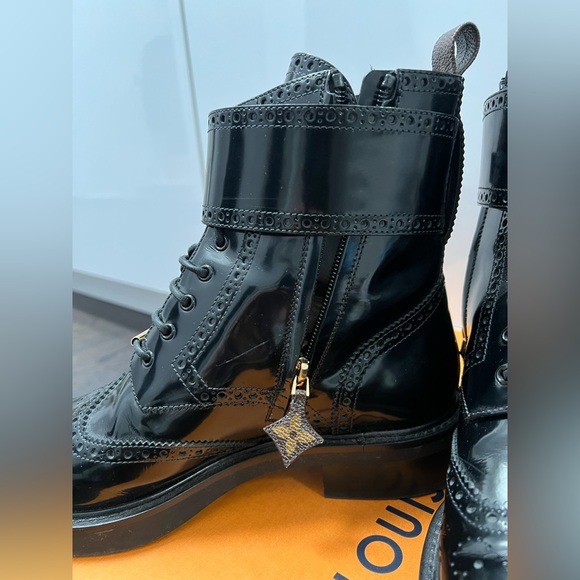 Louis Vuitton Black Glazed Calfskin Midtown Ankle Boots SIZE 39 - Picture 5 of 7